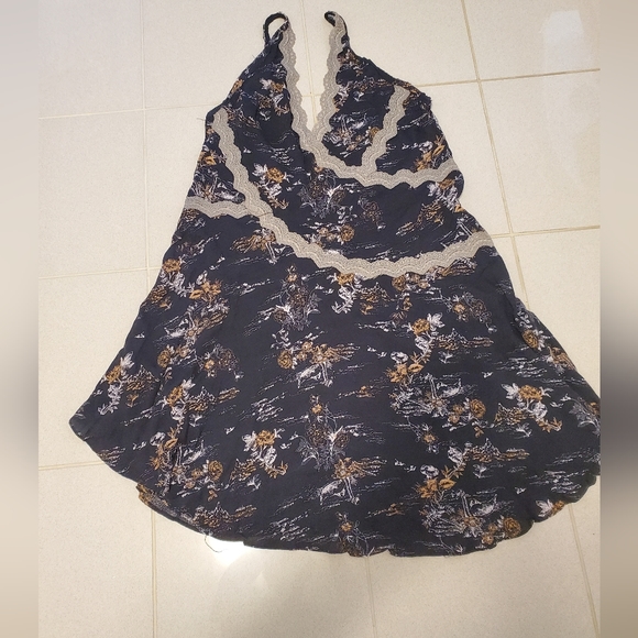 FREE PEOPLE | Floral Dress - Picture 1 of 6
